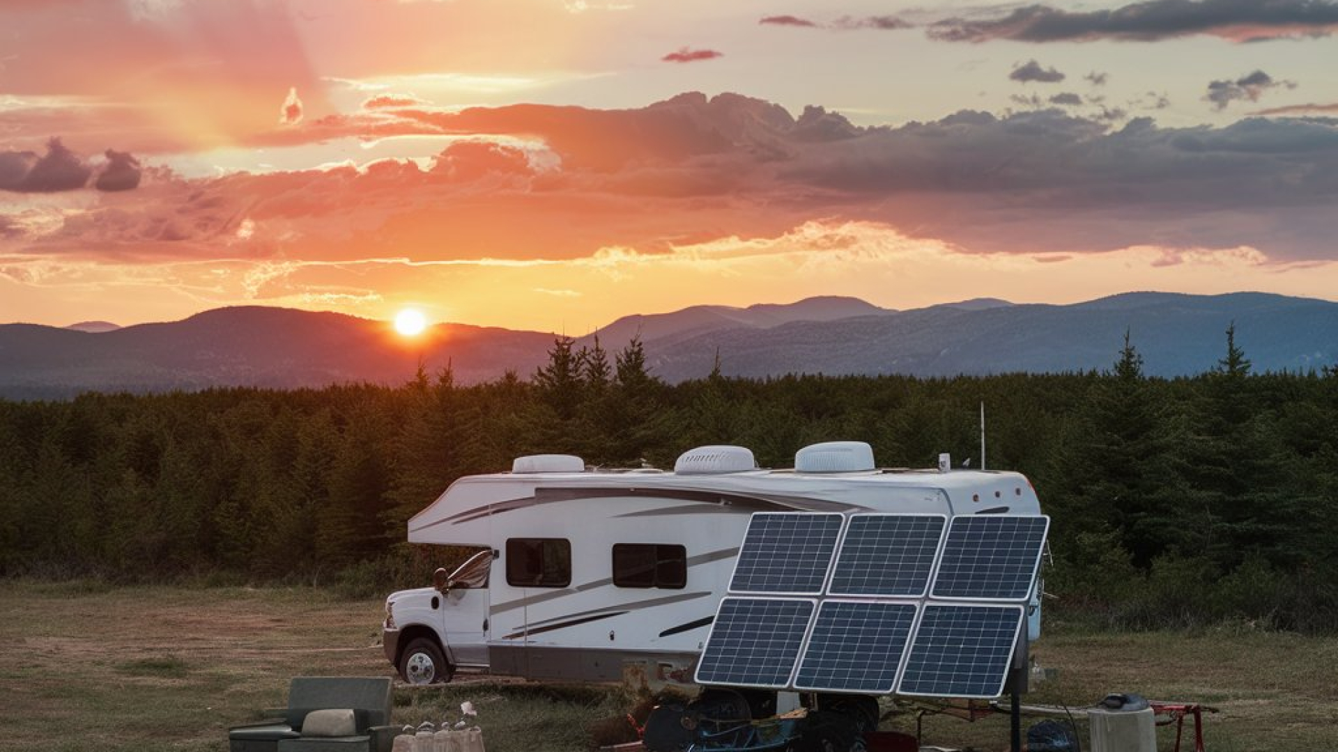 Read more about the article How Long Does a RV Solar Panel Last: Ultimate Lifespan Guide