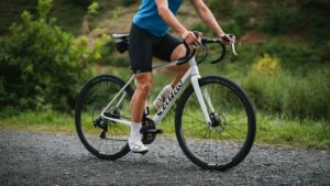 Read more about the article Can You Put Flat Pedals on a Road Bike? Easy Swap Guide