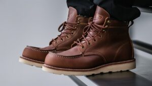 Read more about the article Why Red Wing Work Boots Are a Trusted Choice for Tough Jobs