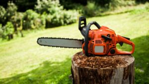 Read more about the article Do Mini Chainsaws Need to Be Oiled? Essential Maintenance Tips