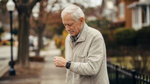 Read more about the article Why You Need Gps Tracker for Elderly: Essential Safety Guide