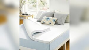 Read more about the article Best Mattress for Arthritic Hips: Top Gel Memory Foam Toppers Reviewed