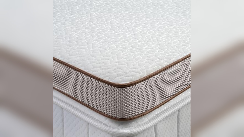 Read more about the article Best Mattress Topper for Hip Bursitis: Ultimate Comfort and Pressure Relief