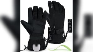 Read more about the article Best Snowboard Gloves With Wrist Guards for Ultimate Winter Protection