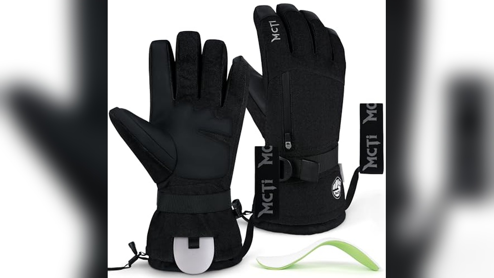 You are currently viewing Best Snowboard Gloves With Wrist Guards for Ultimate Winter Protection