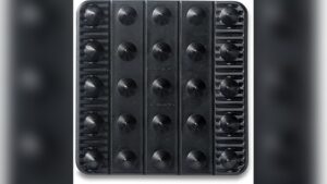 Read more about the article Best Snowboard Stomp Pads for Ultimate Grip and Style in 2024